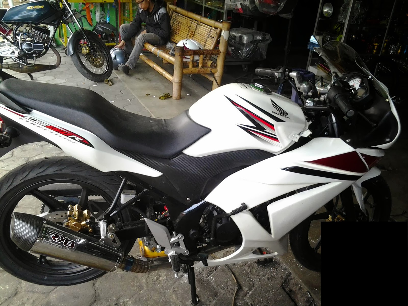 Modifikasi Fairing Verza 150 2014 Modifikasi Motor Keren 2014