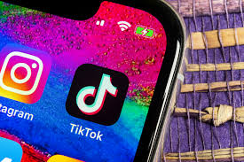 خدمة للعثور على المعلنين للترويج للخدمات و تحقيق الأرباح في حسابك Instagram و TikTok