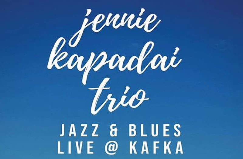 Jennie Kapadai trio live στο καφεβιβλιοπωλείο ΚΑΦΚΑ