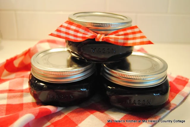 Spicy Blackberry Jam at Miz Helen's Country Cottage