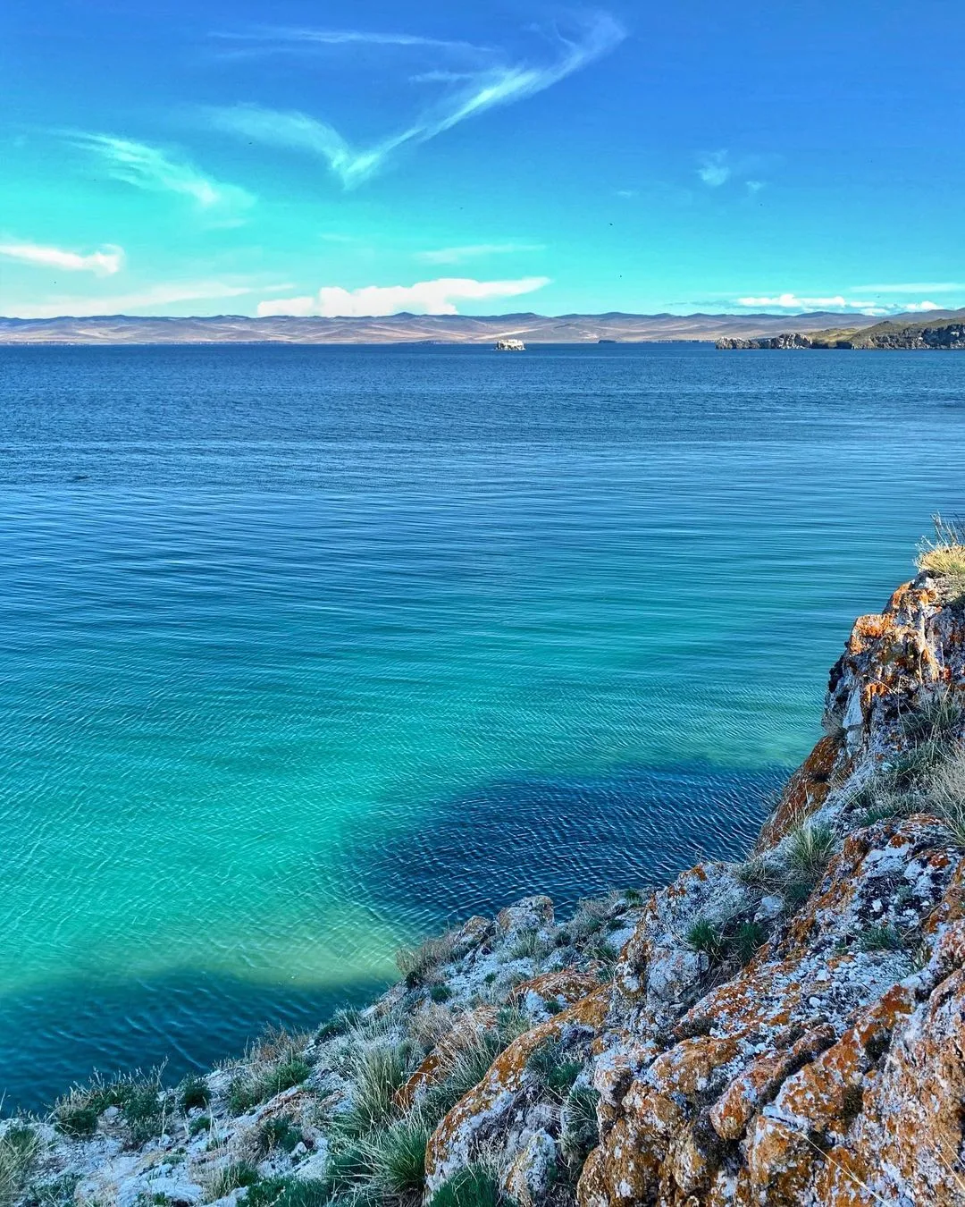 Lake Baikal HD Wallpaper