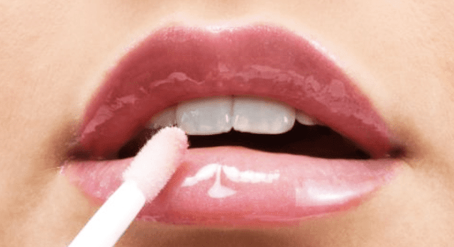 Ternyata Lip Balm Membuat Bibir Pecah Pecah Semakin Parah