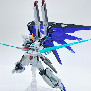 HG 1/144 Starburst Freedom Gundam by @hikari_modeler