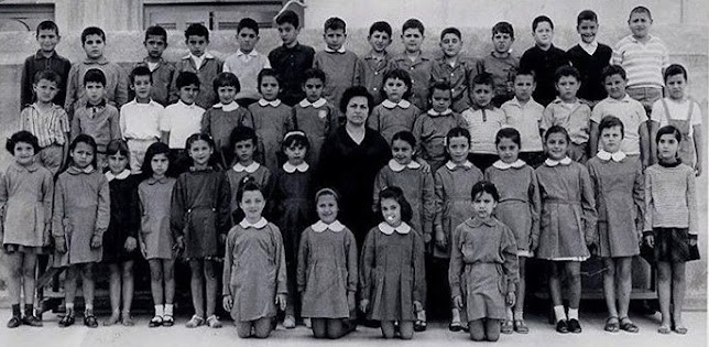 ΒΥΡΩΝΑΣ/ Στιγμές από την Ιστορία της πόλης: Το Δημοτικό σχολείο στην οδό Σωκίων κατά το τέλος της δεκαετίας του 60