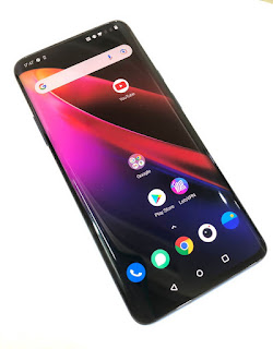 Hape Seken OnePlus 7T Pro Mulus RAM 8/256GB 6.67" Fluid Amoled Display