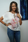 Lakshmi Manchu Latest Stylish Photos-thumbnail-15