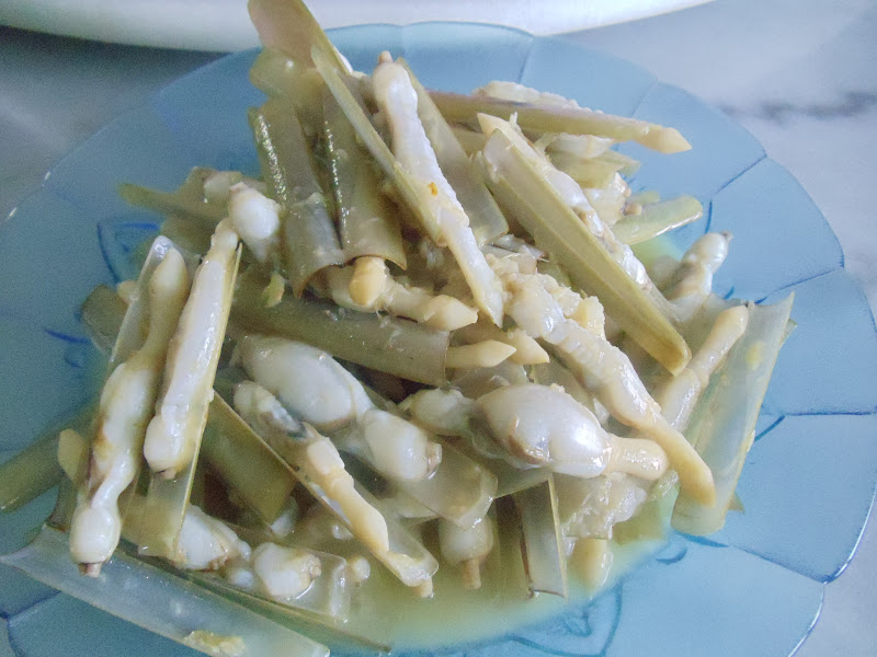 Life is colorful: Step by Step Ginger Garlic Ambal 