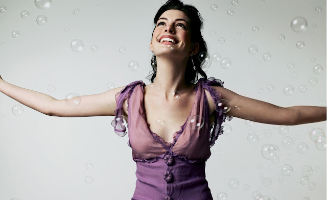 Anne Hathaway Wallpapers Free Download