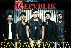 republik sandiwara cinta