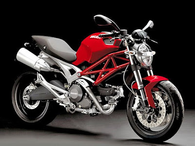 Ducati Monster 696 Picture