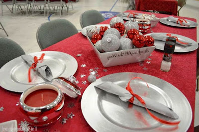 Desain Meja Makan Untuk Perayaan Natal