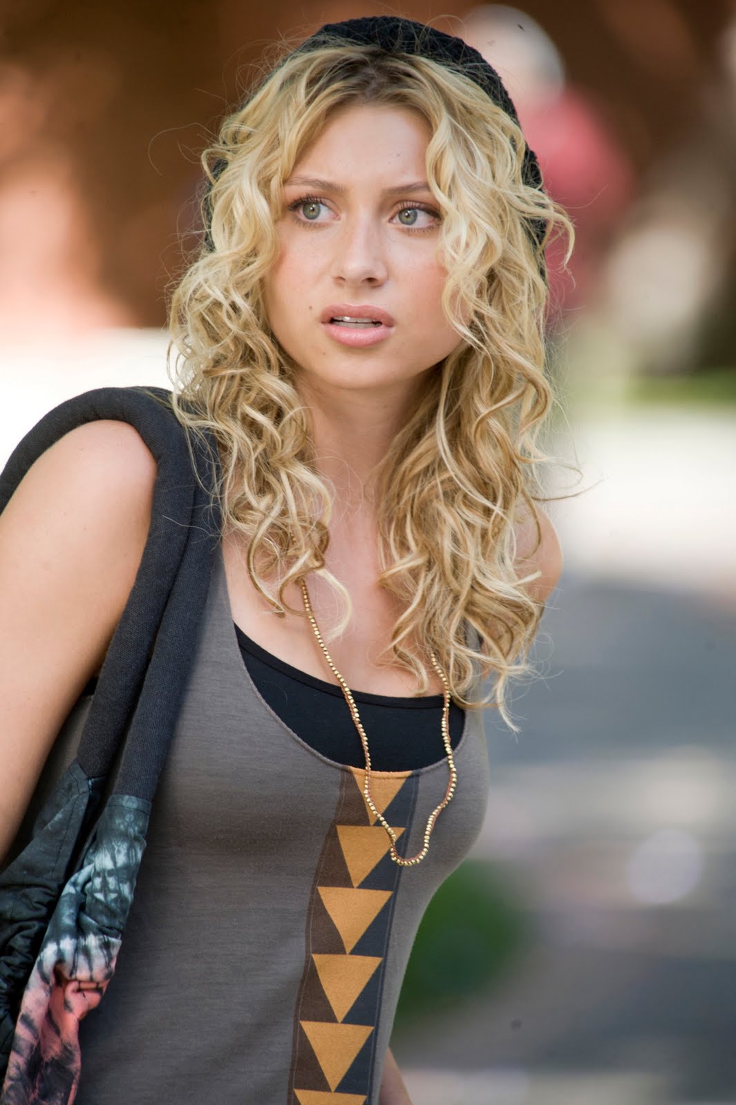 alyson michalka hot photo