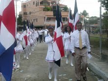 Celebran IV desfile de marcha interescolar en Madre Vieja Norte 2011