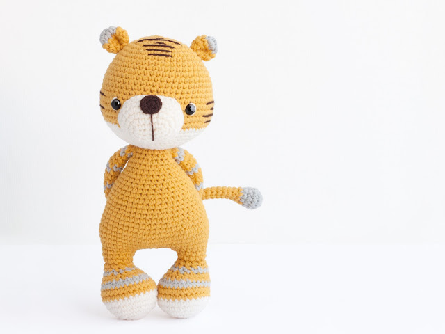 amigurumi-tiger-tigre-oakie-lululovesthemoon-crochet