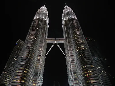 https://tormentasyciudades.blogspot.com/2018/10/torres-petronas-malasia.html