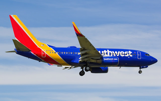 boeing 737-700 southwest airlines new livery