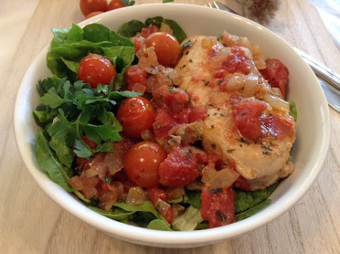 Peitos de frango em molho de tomate