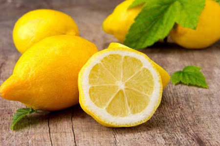 المعلومات الغذائية لعصير الليمون الطازج