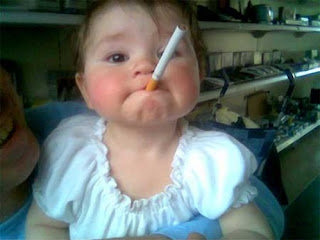  Bebek  Resmi  Sigara cen Komik Bebek Resimleri 