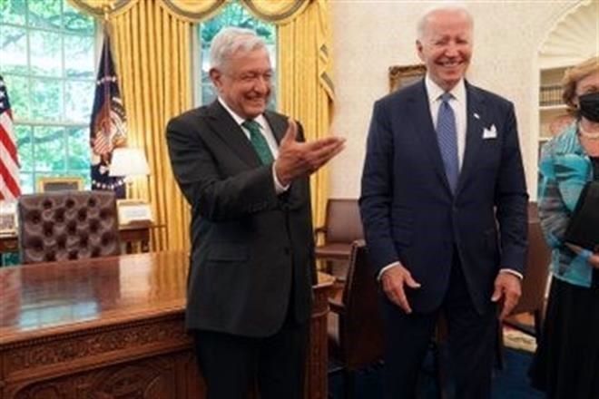 Propone AMLO a Biden contratación temporal de Mexicanos 