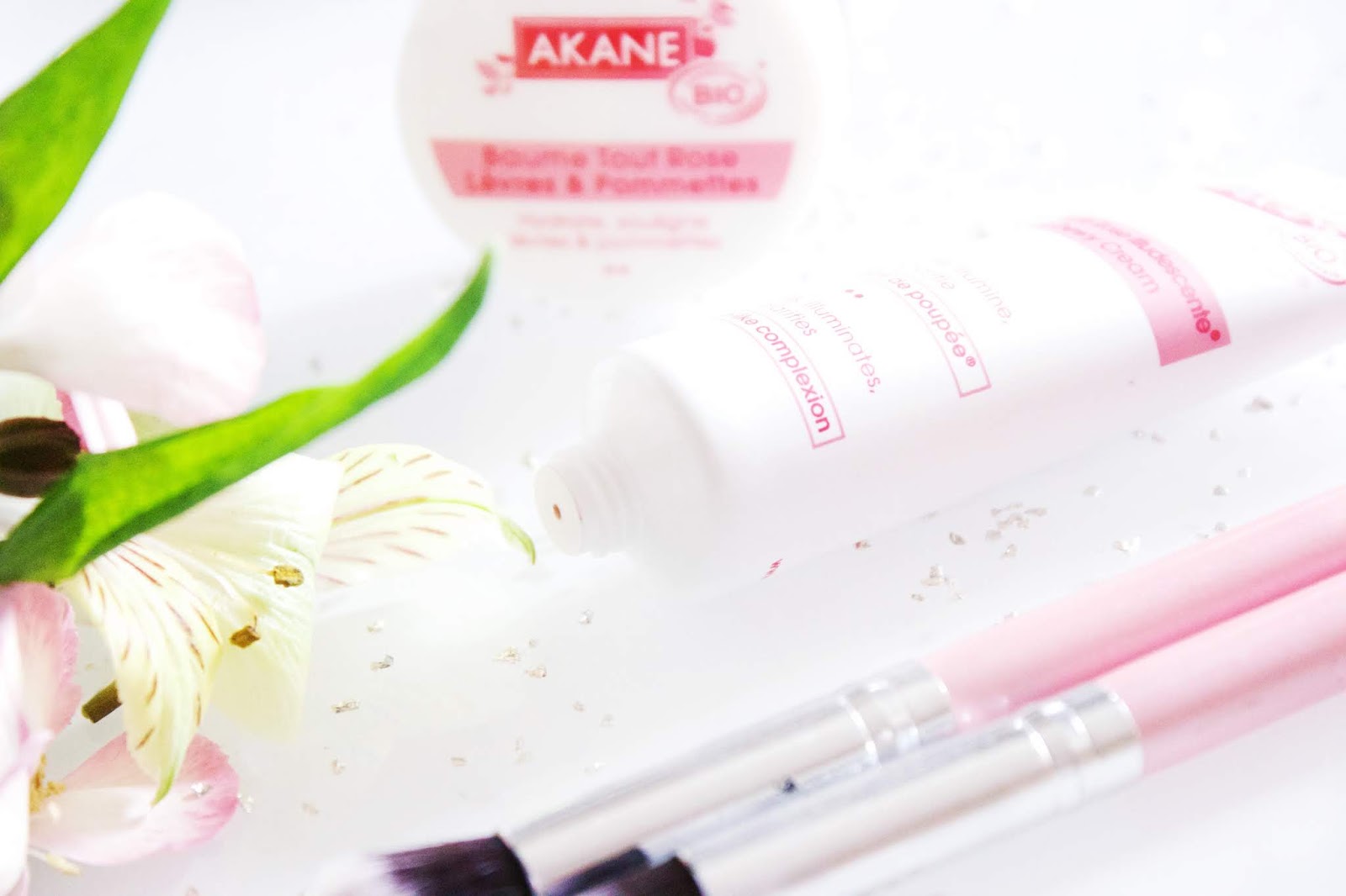 creme-illidescente-toute-rose-akane-review-avis