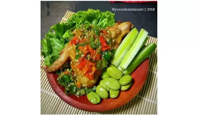 resep ayam penyet yang super lezat dan terbaru