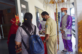 RITUAL ADAT TOLAK BALA BAKAUA - IKSB SANGGAU