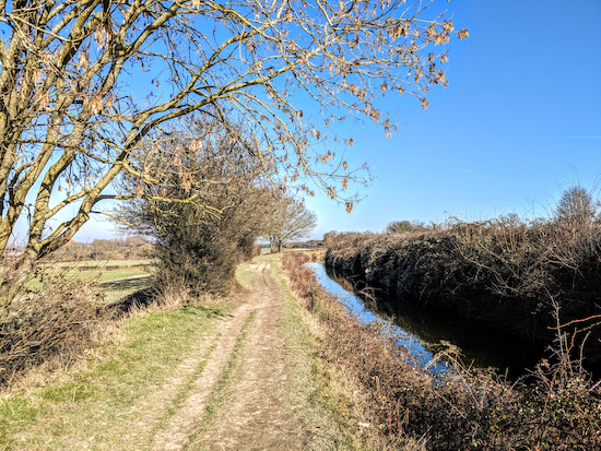 Tring Rural footpath 47 alongside The Wendover Arm