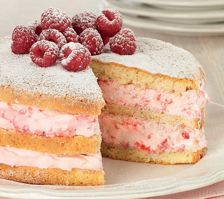 Genoise Cake with Raspberries and Cream