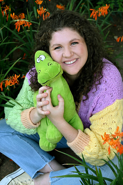 16-year old JESS ROBUS releases debut Children’s Book #ArnoldtheNotDinosaur VividImages Photography