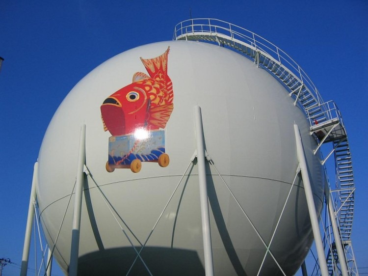 decorated-gas-tanks-japan-5