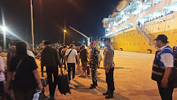 Personil Polres Bintan Laksanakan Pengamanan Kedatangan Kapal KM. Umsini