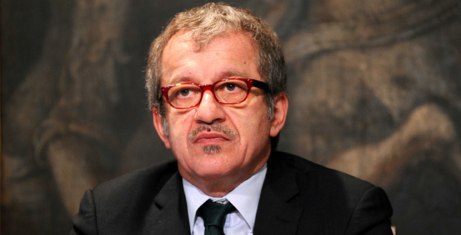 Maroni: "Salvini non può fare il ministro e il segretario di partito"