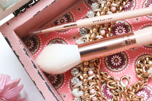 G Beauty: Glamher Booth Brushes, Studio Beau 