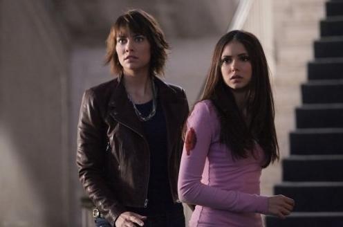 Lauren Cohan as Rose and Nina Dobrev as Elena in The Vampire Diaries Season