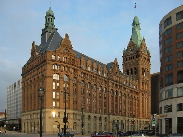 New picture of the Milwaukee City Hall