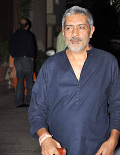 Prakash Jha asks for 'claimer'