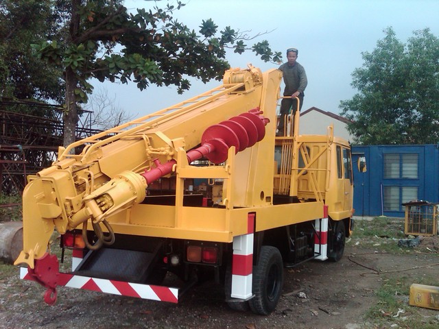 Auger Crane4