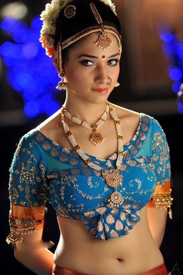 Tamannaah navel hot Indian actress