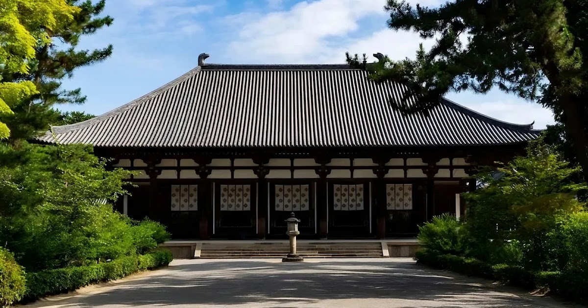 canadian tourist defaces japanese temple