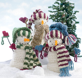 PATRON GRATIS MUÑECO DE NIEVE AMIGURUMI 1135