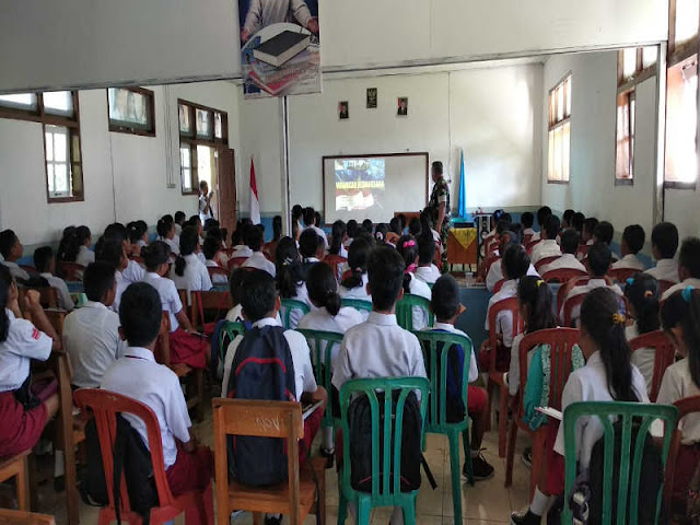 Kodim Tobelo Berikan Wawasan Kebangsaan ke Siswa di SMP Kristen Tobelo