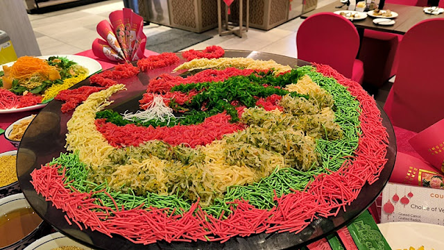 Courtyard Setia Alam Chinese New Year 2024 Menu - Dragon Yee Sang