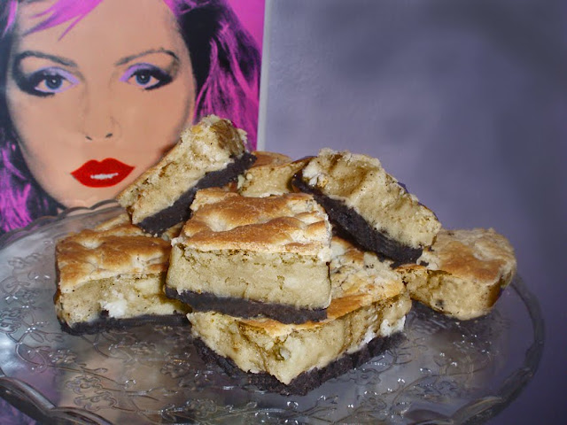 Atomic Blondies: white chocolate brownie with chocolate cookie crust