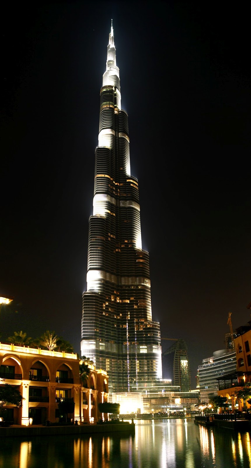 Encyclopedia: Burj Khalifa at Night