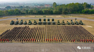 Latihan tempur pertahanan udara di gurun