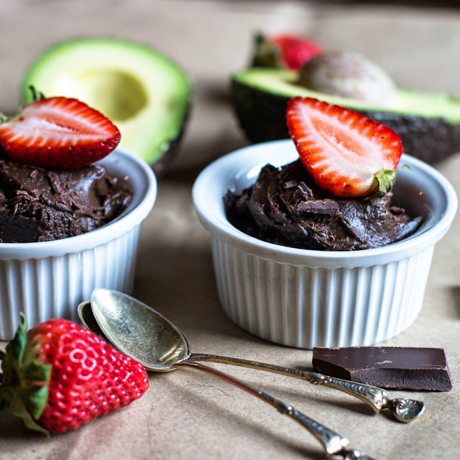 chocolate, mousse, pudding, avocado, chili, ginger, mint, healthy, vegan, gluten-free, easy, quick, holistic, nourishing