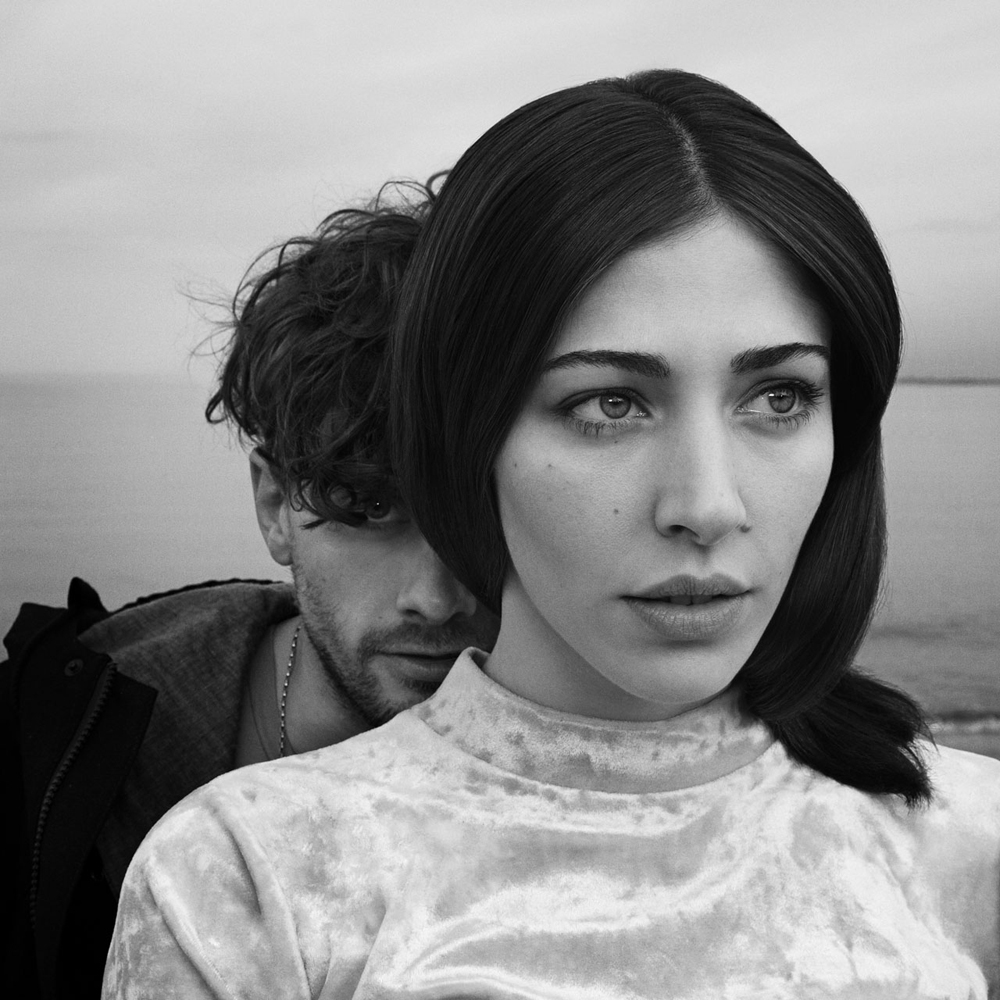 Chairlift revela a inédita ‘Crying In Public’ do álbum ‘Moth’