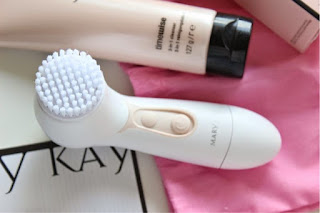 Mary kay Skinvigorate Cleansing Brush