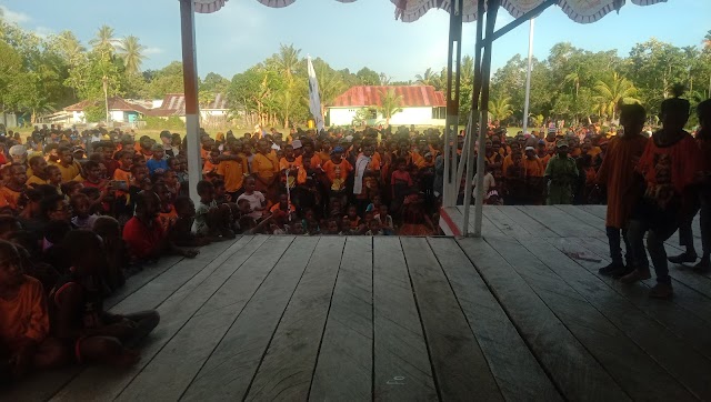 Ribuan massa hadiri Kampaye Partai Hanura di Disrik Inanwatan